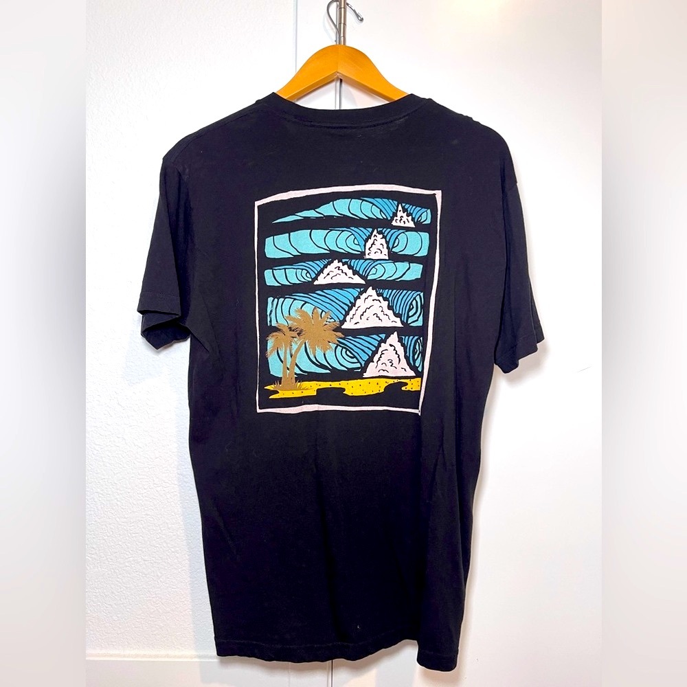 O’Neill | Black Graphic Short Sleeve Tee Shirt with Waves